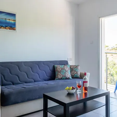 Apartament Modern And Cosy Vacation Flat With Balcony In Sunny Ayia Napa All Yours