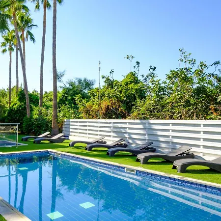 Modern And Cosy Vacation Flat With Balcony In Sunny Ayia Napa All Yours *